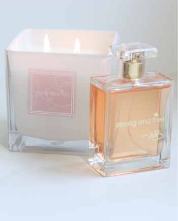 Strong and Free Candle in WHITE & Fragrance